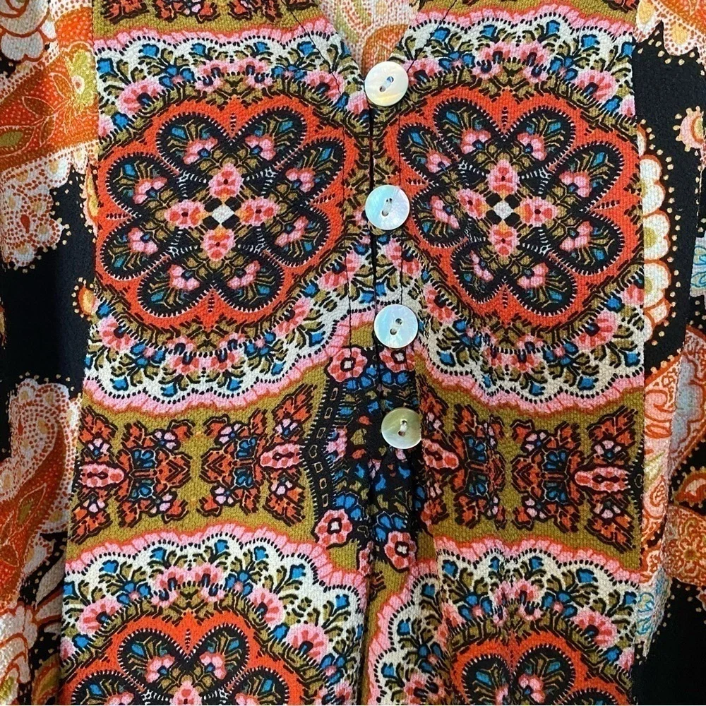 Fig & Flower Boho or Cottage Core Floral Vibrant Loose Fitting Blouse Size S - Picture 5 of 8